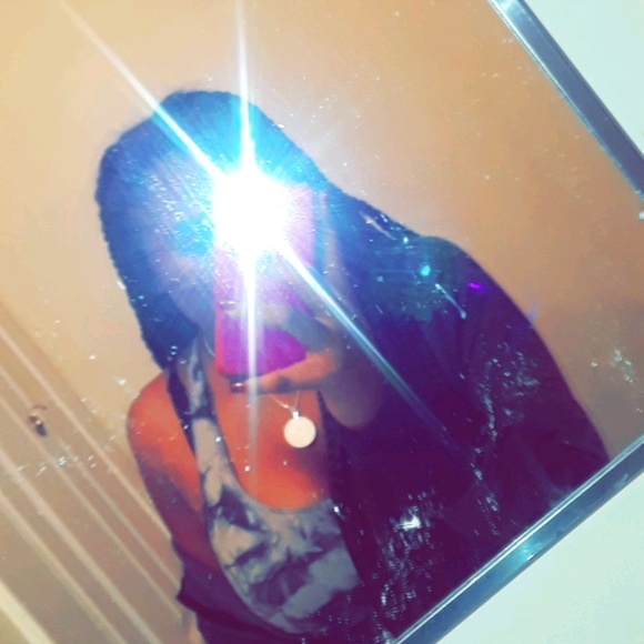 Meet your Posher, Jacinda - Picture 1 of 1